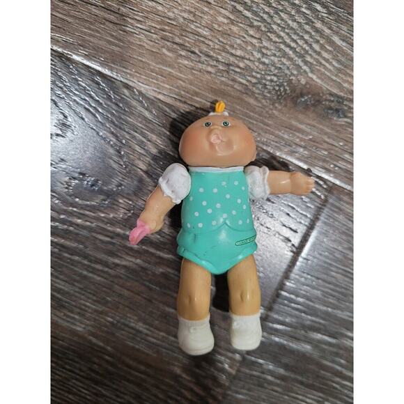 Vintage Cabbage Patch Kids 3" Poseable Figure Figurine Pink Spoon #2 - Picture 1 of 4